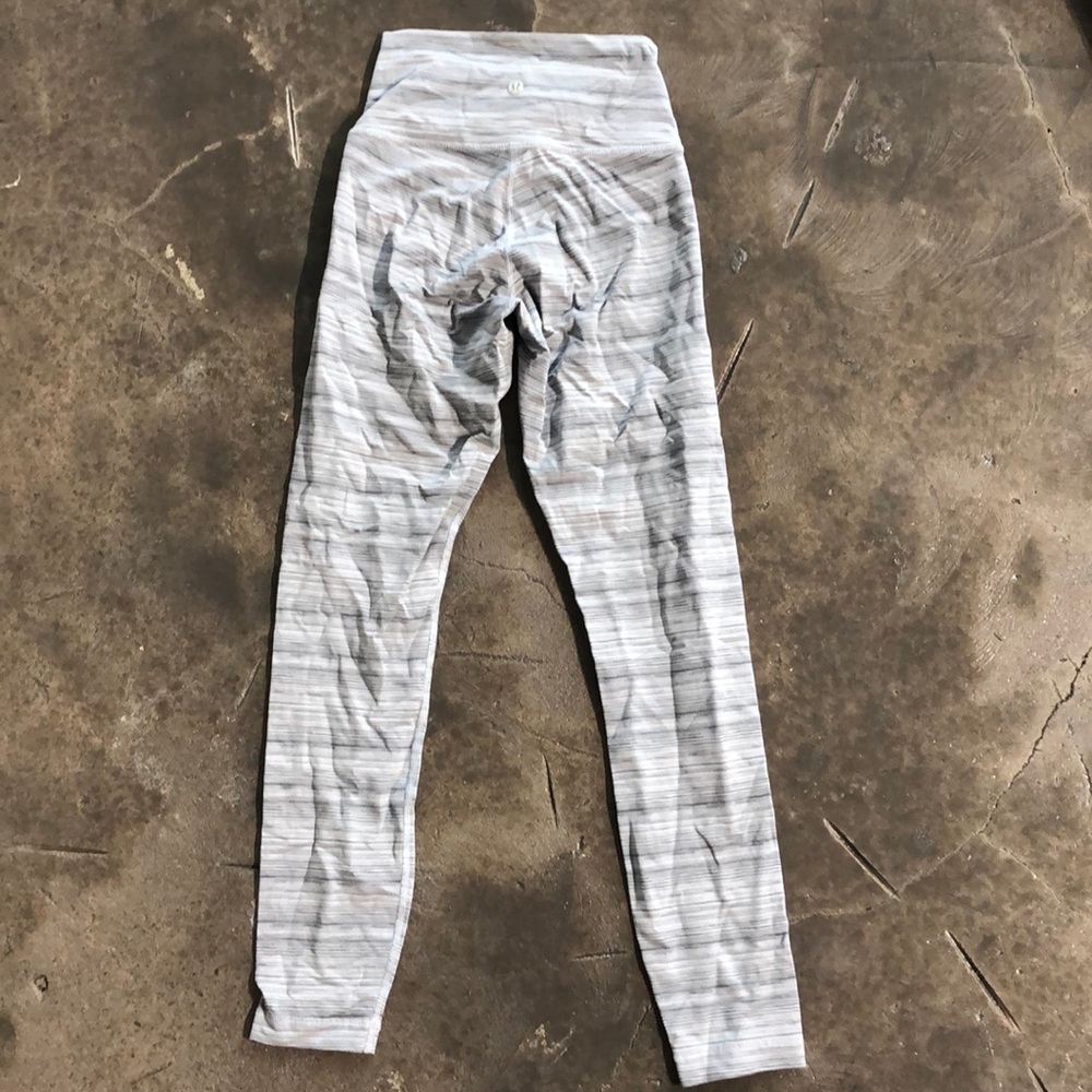 Lululemon High Times size 2 grey